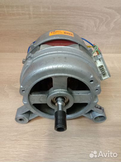 Двигатель стиральной машины Candy 41006952