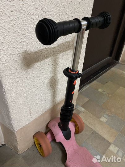 Самокат детский с родительской ручкой