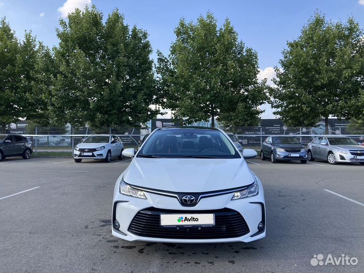 Toyota Corolla 1.2 CVT, 2022, 55 км