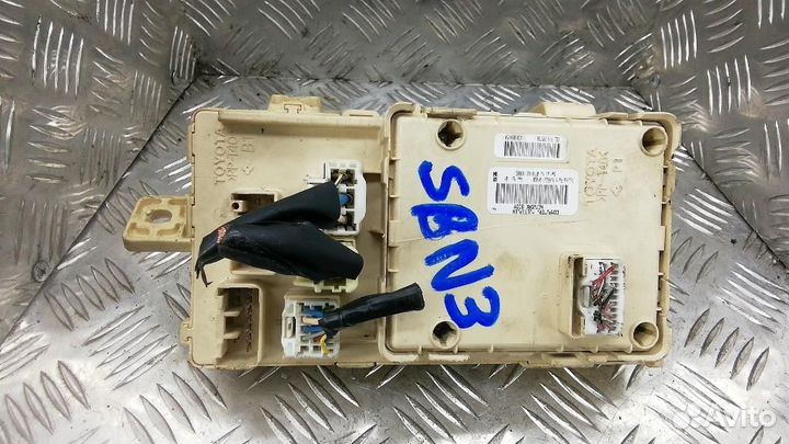 Блок предохранителей Toyota Corolla Verso