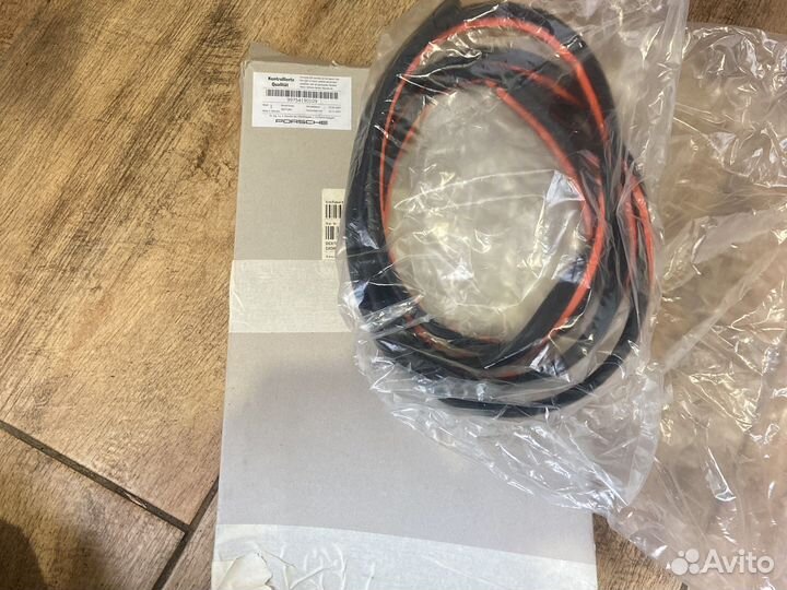 Уплотнитель лобового стекла porsche 911