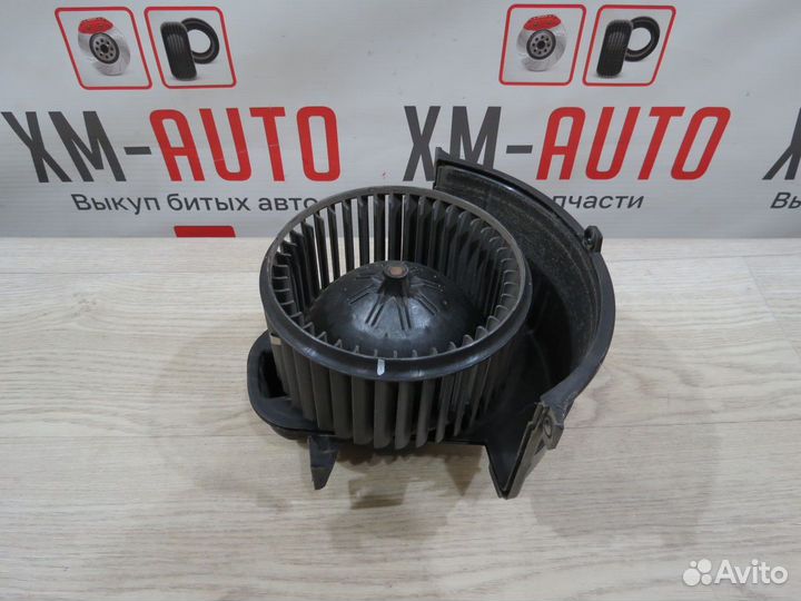 Моторчик отопителя Volkswagen Touareg