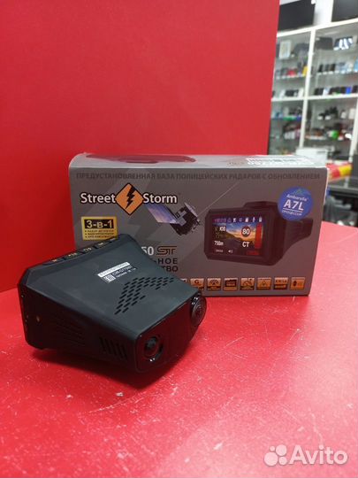 Видеорегистратор Street Storm CVR-G7750 ST