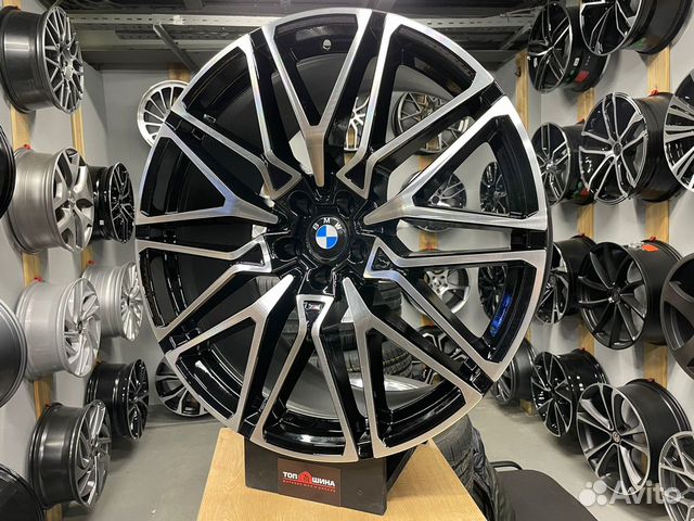 Диски R22 BMW 818 Стиль X7 G07 X6 G06