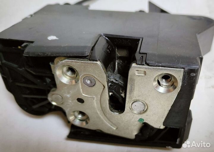 Замок двери LADA Vesta 8450007734