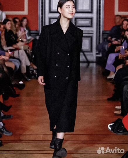 Пальто черное selberg