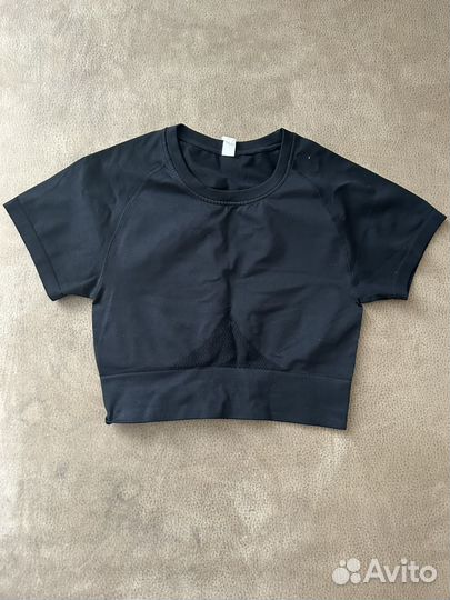 Бесшовный костюм для фитнеса