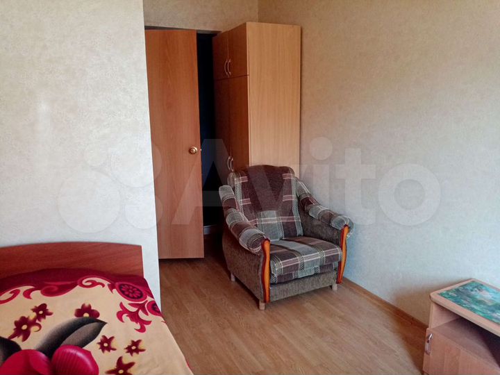 Комната 15 м² в 4-к., 2/2 эт.