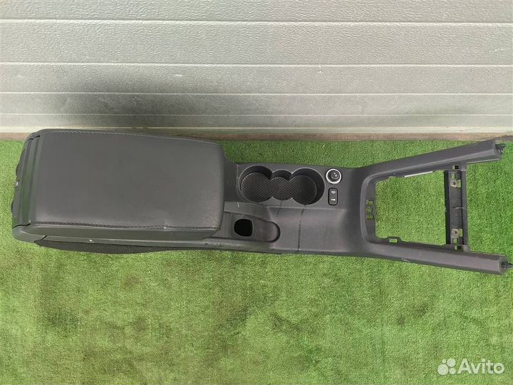 Подлокотник Skoda Octavia A5 (1Z) (2004-2013)