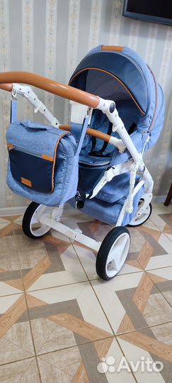 Коляска Adamex 2 в 1 вместе с автолюлькой