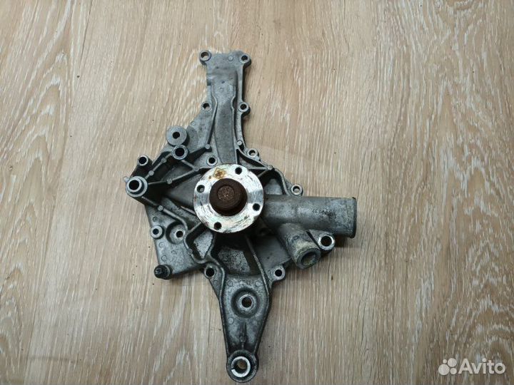 Помпа Mercedes Ml W163