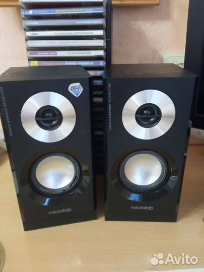 Сабвуфер и колонки microlab