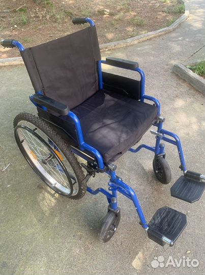 Кресло-коляска инвалидная