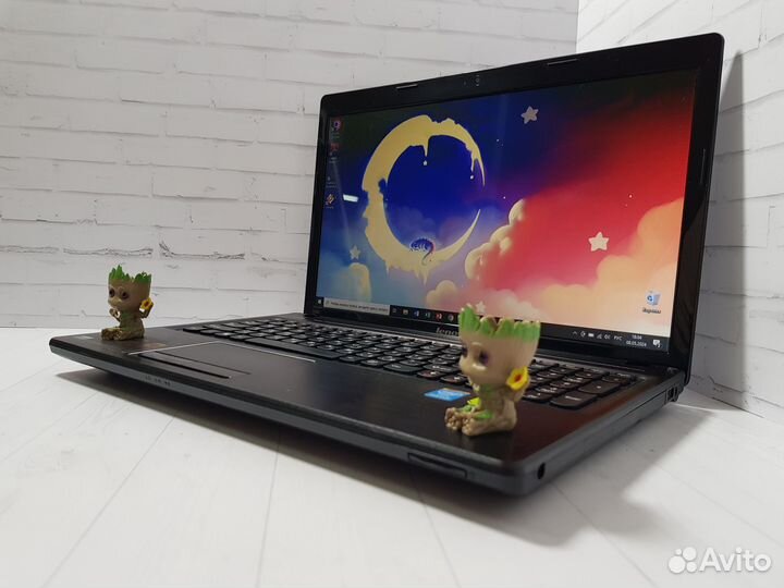 Игровой ноутбук Lenovo 2видеокарты/8Gb/SSD гаранти
