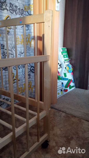 Детская кроватка и матрас