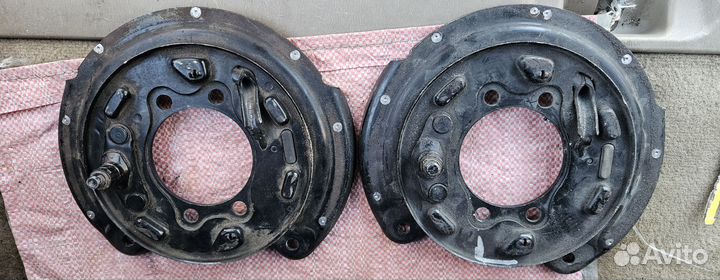 Пыльник задний Субару Аутбек