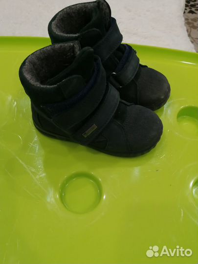 Продам ботинки для мальчика