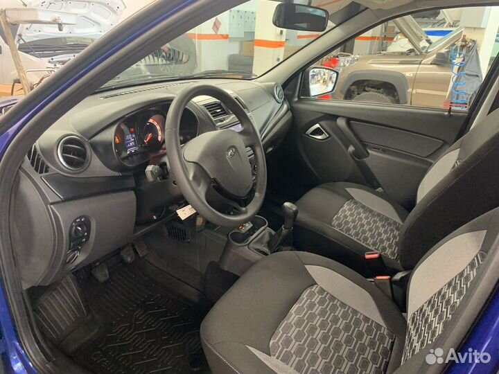 ВАЗ Granta Cross 1.6 AMT, 2024