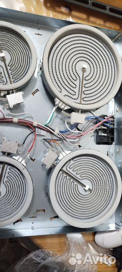 Электрическая варочная панель Candy CH64CCB