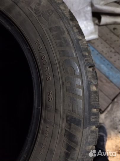 Michelin Defender XT 215/60 R16