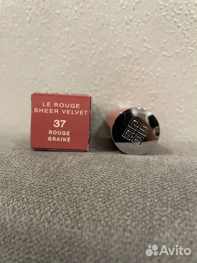 Помада Givenchy le rouge