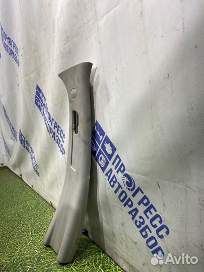 Обшивка стойки передняя правая Citroen C3 хэтчбек