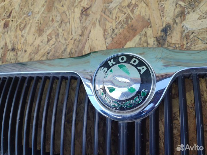 Решетка радиатора Skoda Octavia a5 RS