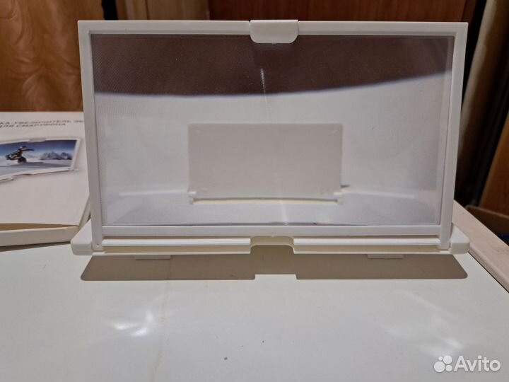 Подставка-увеличитель экрана для смартфона