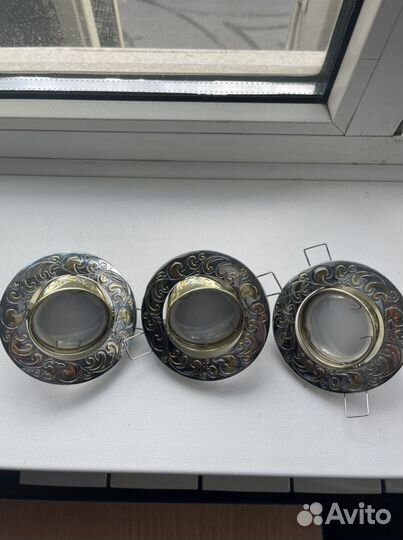 Светильник встраиваемый