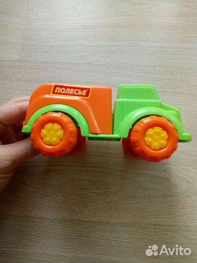 Машинка для малышей