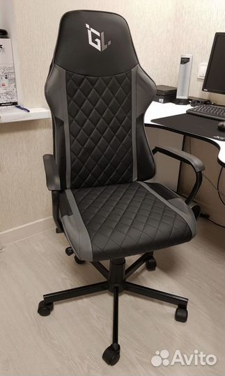 Компьютерное кресло новое игровое геймерское