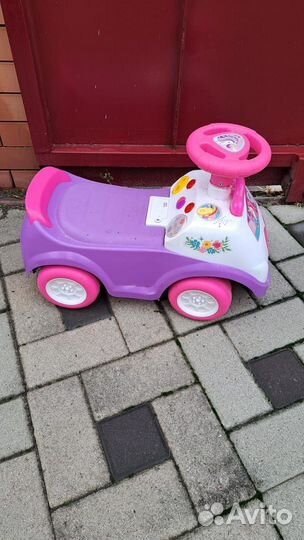 Машинка каталка толокар