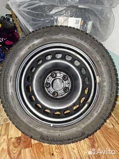 Continental ContiVikingContact 7 205/55 R16 94T