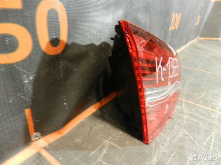 Фонарь внутренний правый - Volkswagen Passat B8