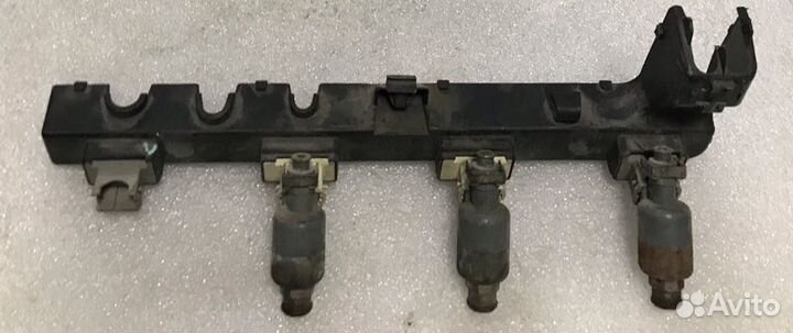 Топливная рампа Opel Vectra B 1.6 1998