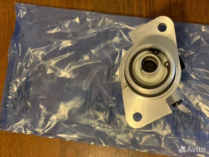 Главный тормозной цилиндр Калина, Приора 1