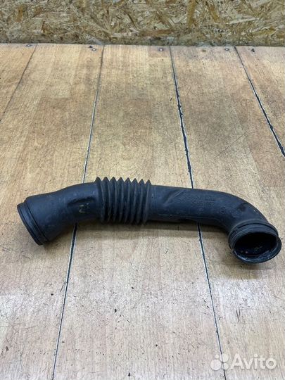 Патрубок воздушного фильтра Ford Fusion fxja 2005