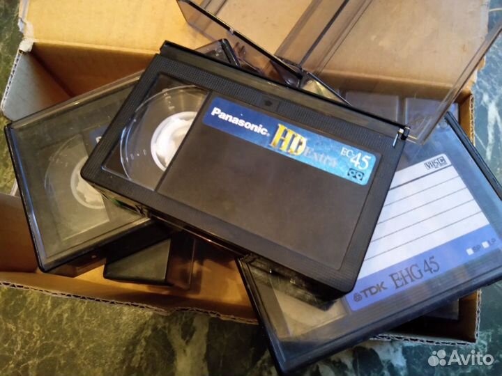 Кассеты VHS-C Б\У