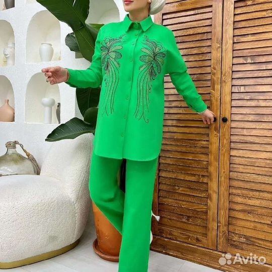 Костюм брючный