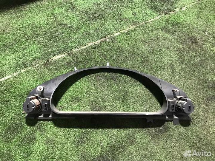 Рамка панели приборов Bmw 5-Series E39 M52B20 1