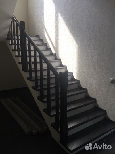 Облицовка/изготовление лестницы из дерева