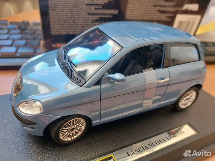 Коллекционная модель Lancia Nuova Ypsilon 1:24