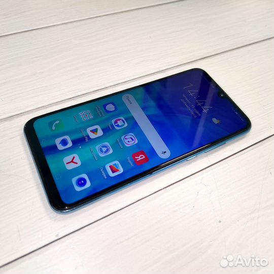 Honor 10i 4/128gb
