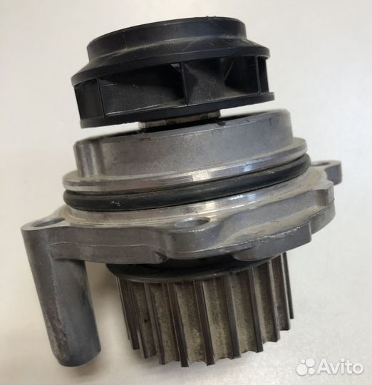 Помпа насос водяной VAG 1.8-2.0, 1.8Т