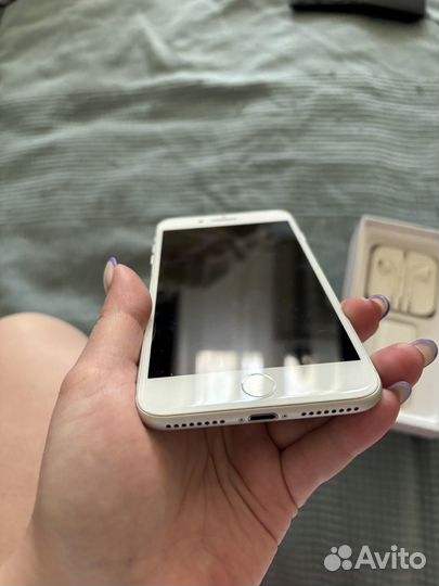 iPhone 8 Plus, 64 ГБ