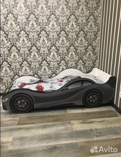 Кровать машинка детская
