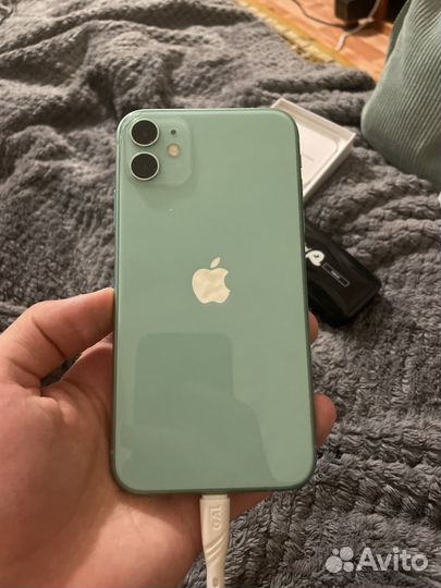 iPhone 11, 64 ГБ