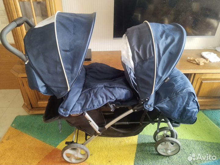 Прогулочная коляска для двойни или погодок бу