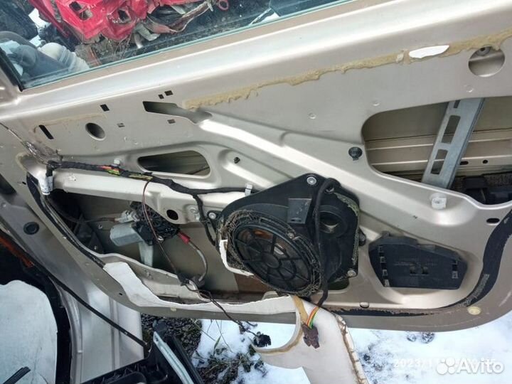 Стеклоподъёмник передний правый Peugeot 206 седан