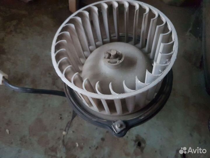 Двигатель отопителя